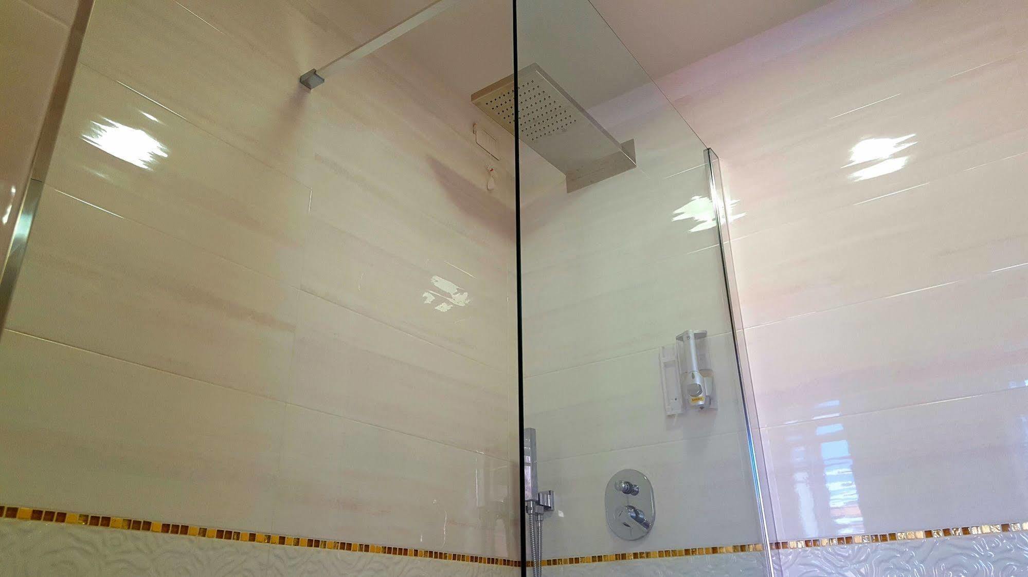 Brezza Marina Luxury Rooms Cagliari Extérieur photo