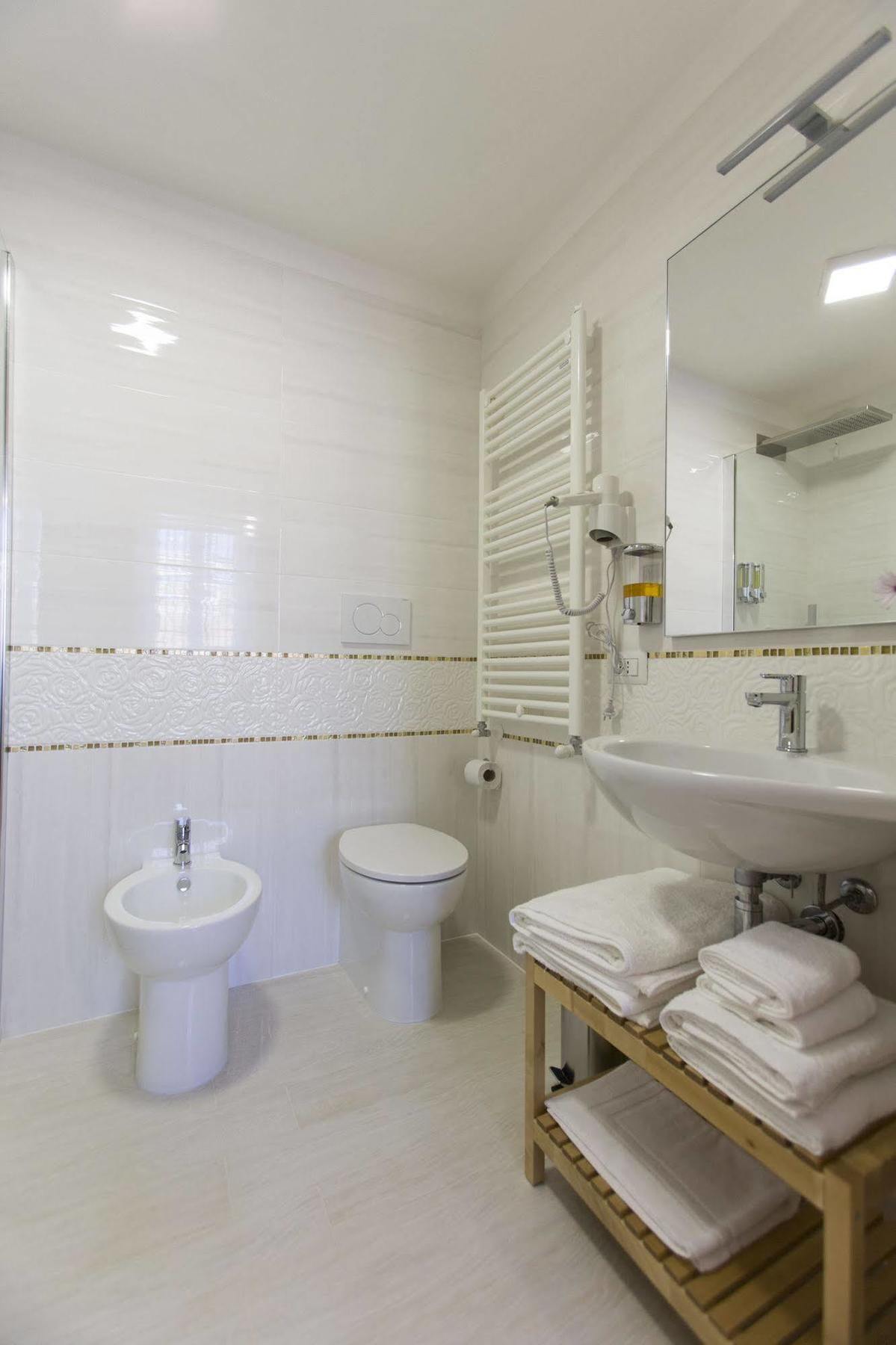 Brezza Marina Luxury Rooms Cagliari Extérieur photo