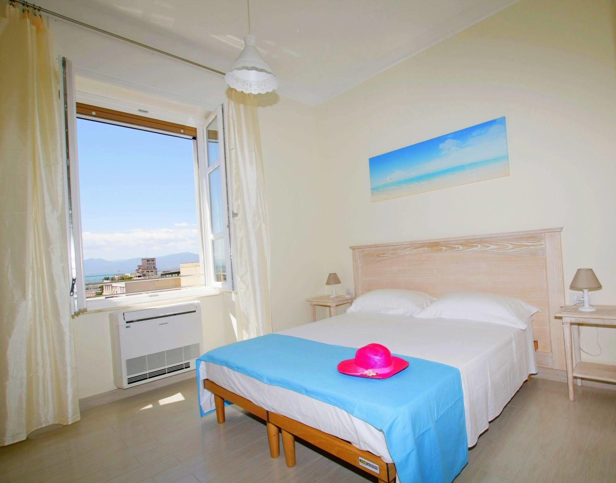 Brezza Marina Luxury Rooms Cagliari Extérieur photo