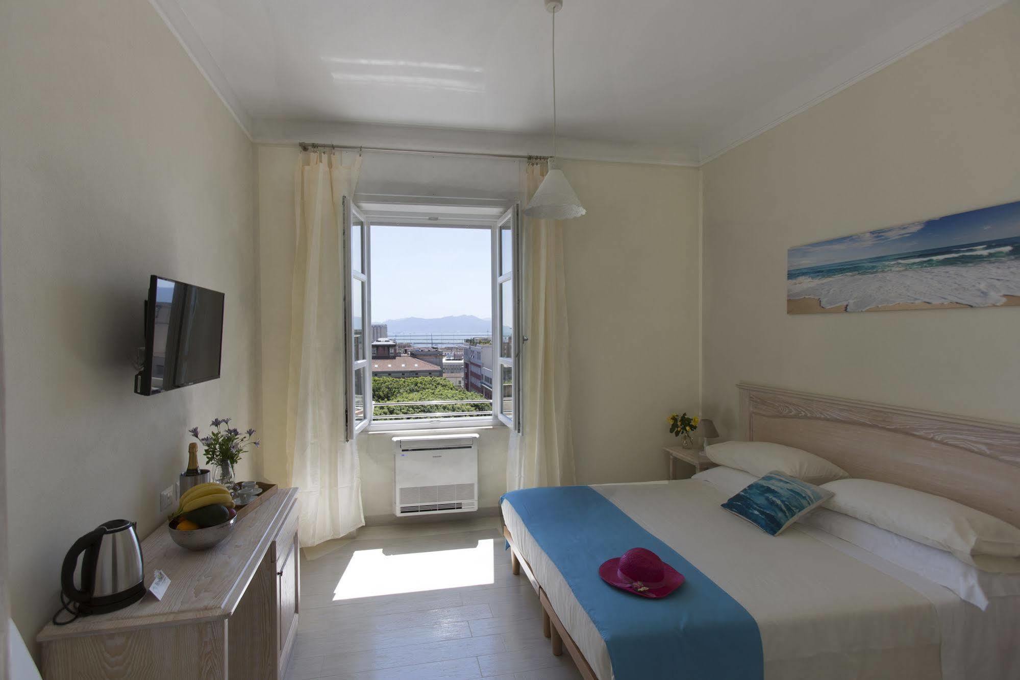 Brezza Marina Luxury Rooms Cagliari Extérieur photo
