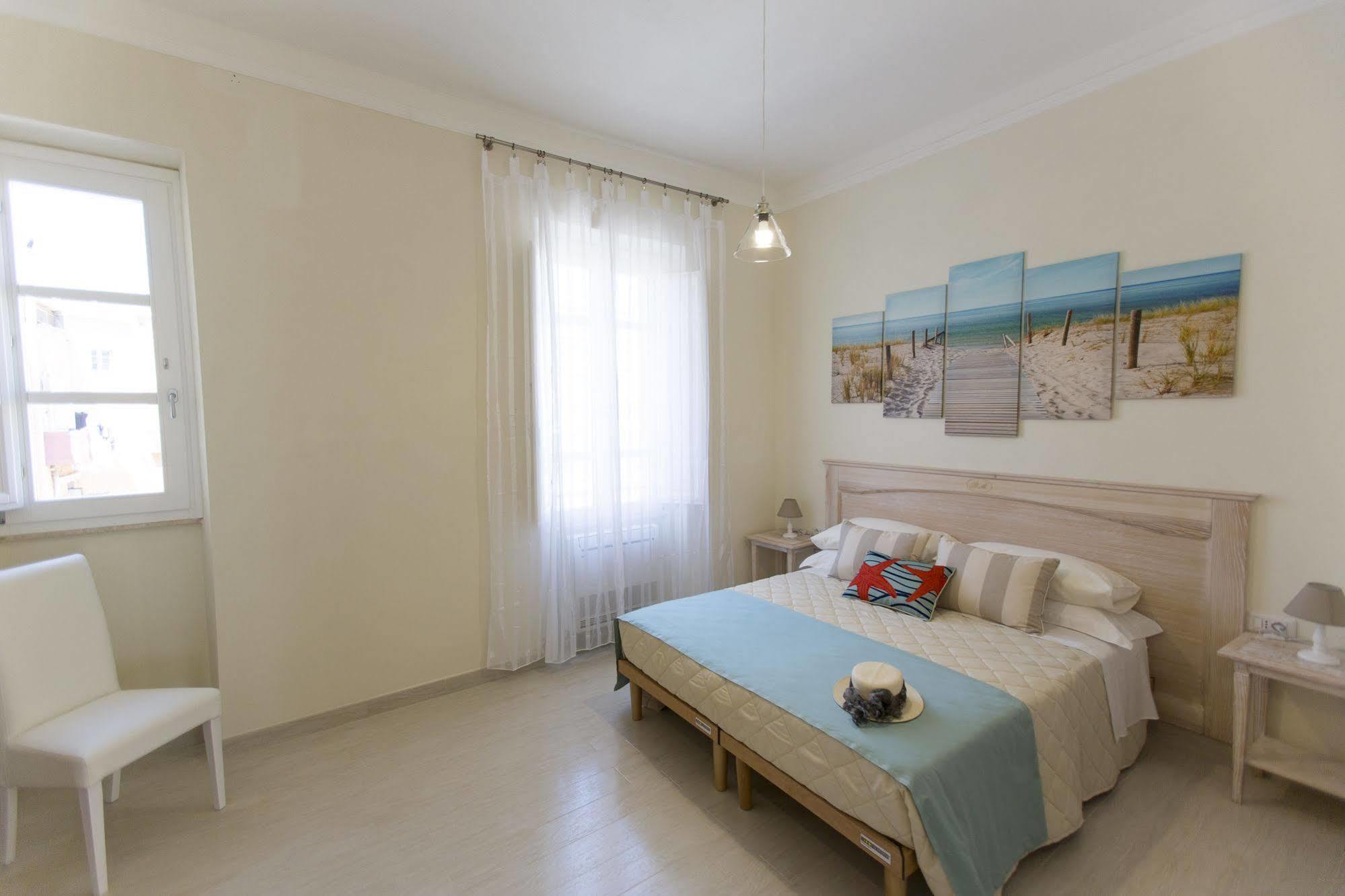 Brezza Marina Luxury Rooms Cagliari Extérieur photo