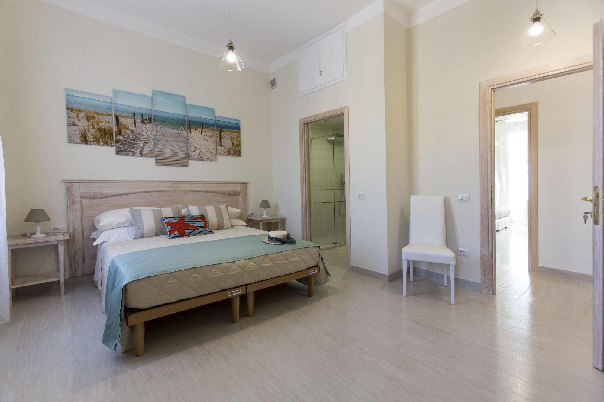 Brezza Marina Luxury Rooms Cagliari Extérieur photo