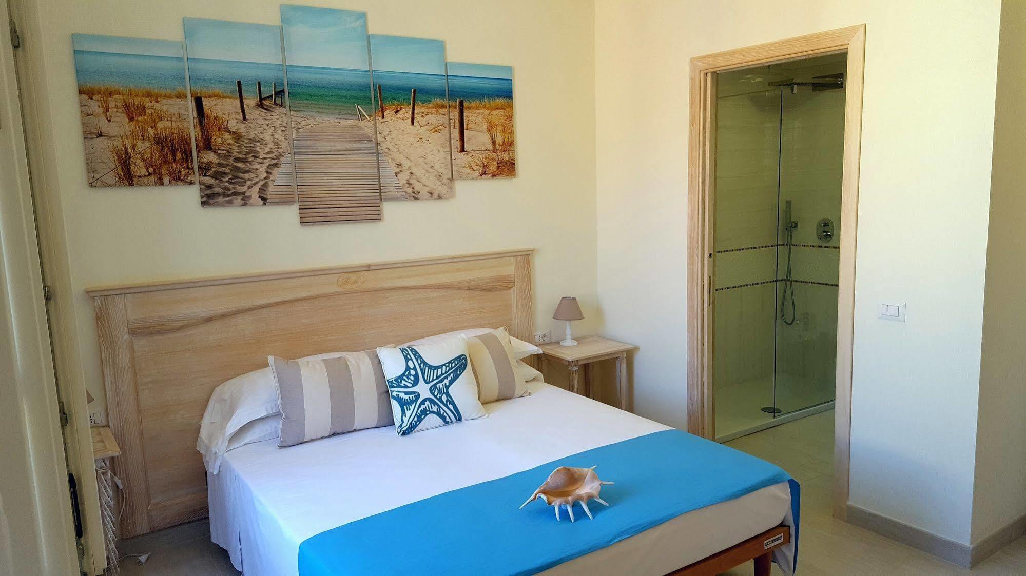 Brezza Marina Luxury Rooms Cagliari Extérieur photo