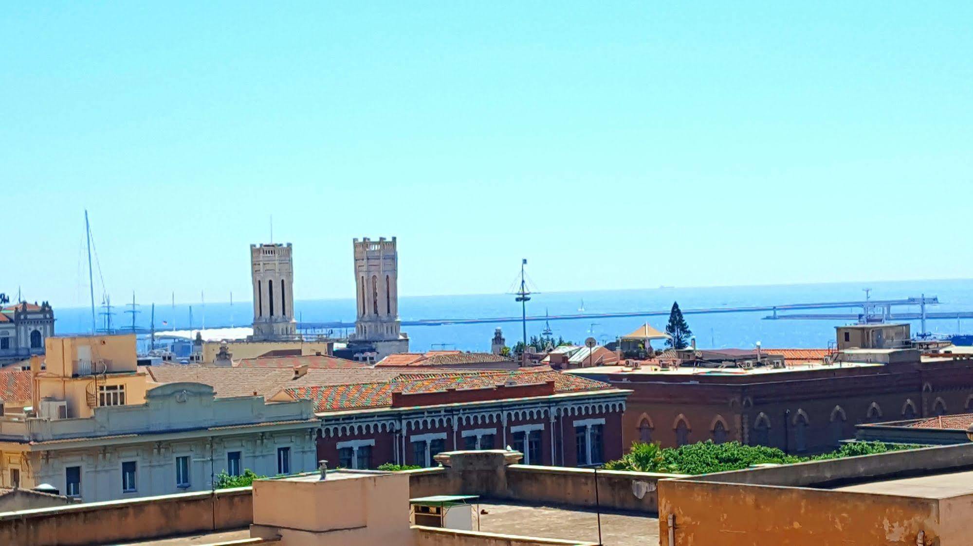 Brezza Marina Luxury Rooms Cagliari Extérieur photo